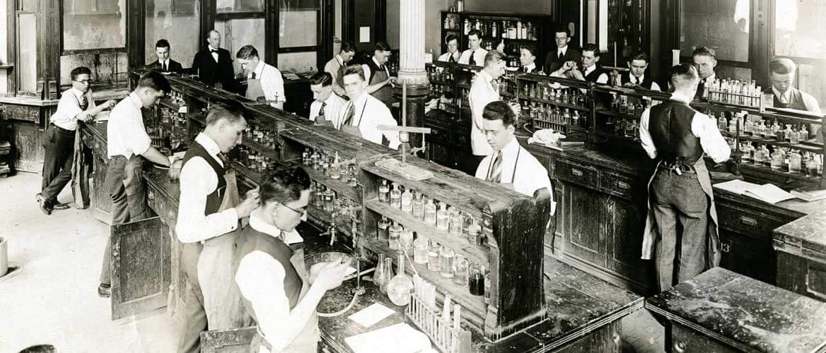 Johns Hopkins chemistry lab 1910